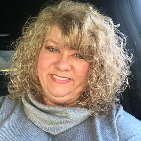 Meet your Posher, Robin - Picture 1 of 1